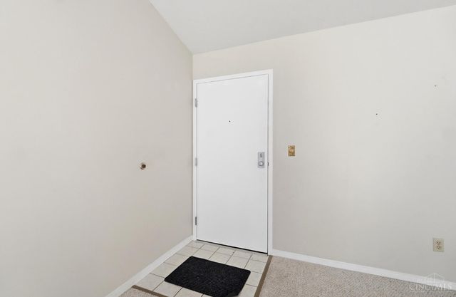 8753 Carrousel Park Cir, Colerain Twp, OH 45251