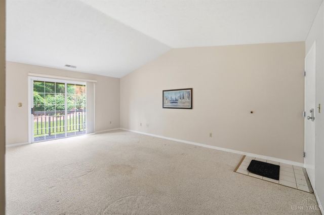 8753 Carrousel Park Cir, Colerain Twp, OH 45251
