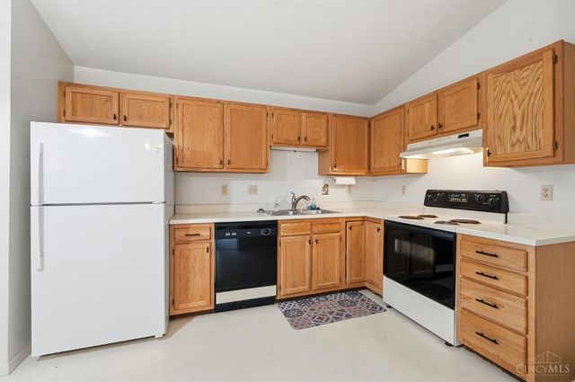 8753 Carrousel Park Cir, Colerain Twp, OH 45251