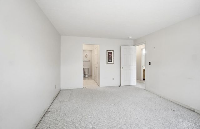 8753 Carrousel Park Cir, Colerain Twp, OH 45251
