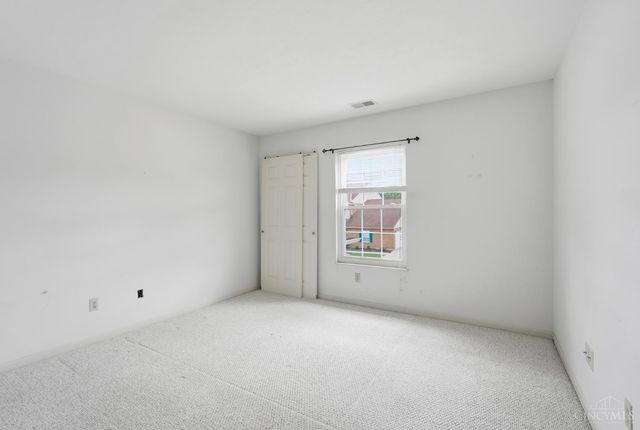 8753 Carrousel Park Cir, Colerain Twp, OH 45251