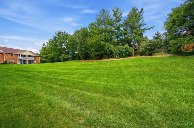8753 Carrousel Park Cir, Colerain Twp, OH 45251