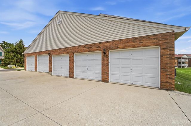 8753 Carrousel Park Cir, Colerain Twp, OH 45251
