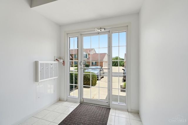 8753 Carrousel Park Cir, Colerain Twp, OH 45251
