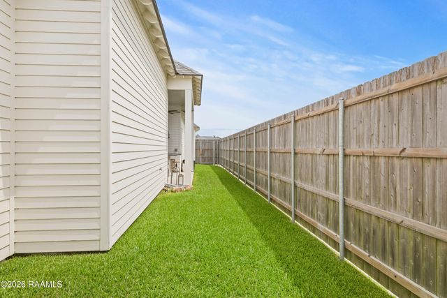 339 Bozeman Trail, Scott, LA 70583