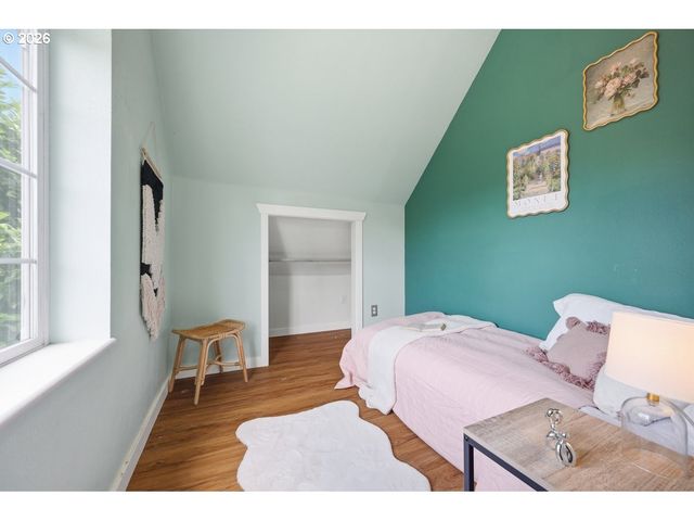 914 Ne 92ND Ave, Portland, OR 97220
