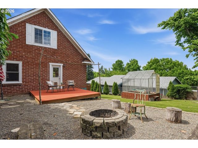 914 Ne 92ND Ave, Portland, OR 97220