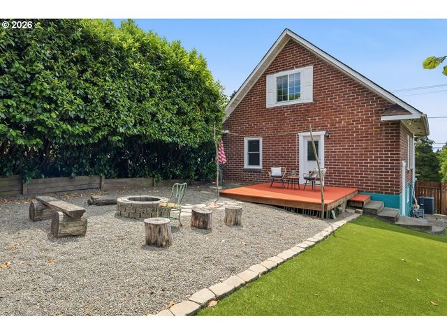 914 Ne 92ND Ave, Portland, OR 97220