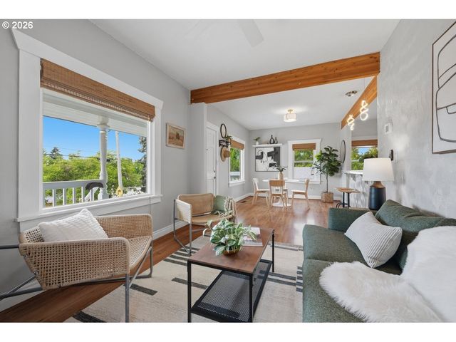 914 Ne 92ND Ave, Portland, OR 97220