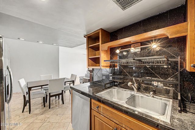 805 N 4th Avenue Unit 404, Phoenix, AZ 85003