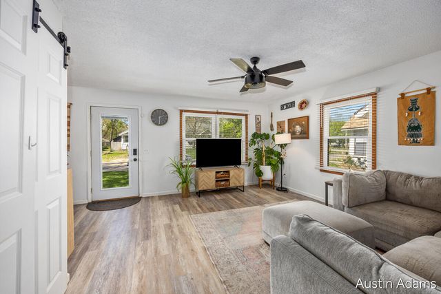 1534 Mason Street NE, Grand Rapids, MI 49503