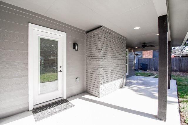 13827 Kimberley Lane, Houston, TX 77079