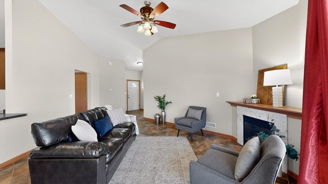 4320 Daffodil Avenue SE, Rochester, MN 55904