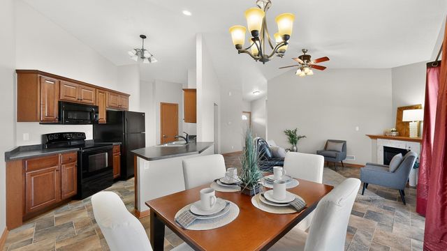 4320 Daffodil Avenue SE, Rochester, MN 55904