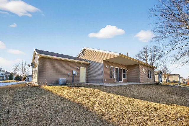 4320 Daffodil Avenue SE, Rochester, MN 55904