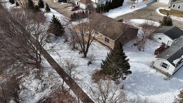 4320 Daffodil Avenue SE, Rochester, MN 55904