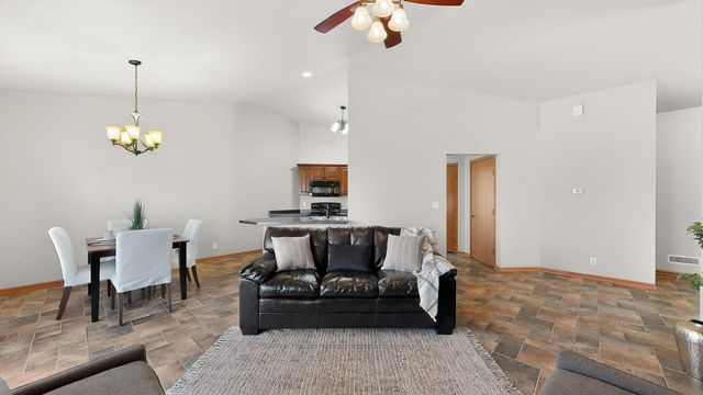 4320 Daffodil Avenue SE, Rochester, MN 55904