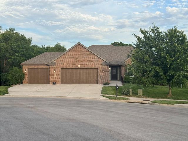 3109 N 109th Terrace, Kansas City, KS 66109
