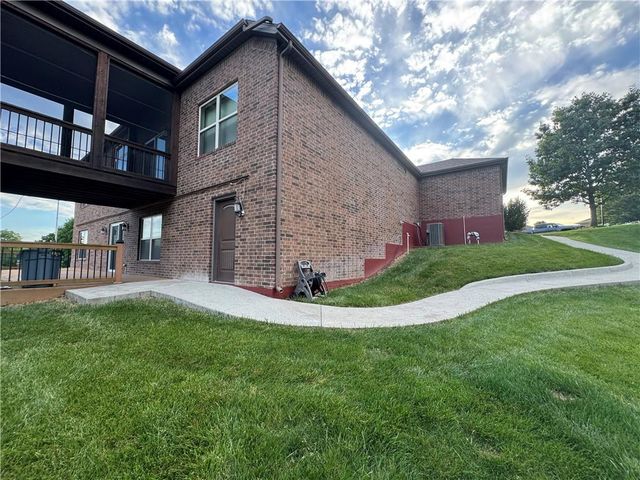 3109 N 109th Terrace, Kansas City, KS 66109