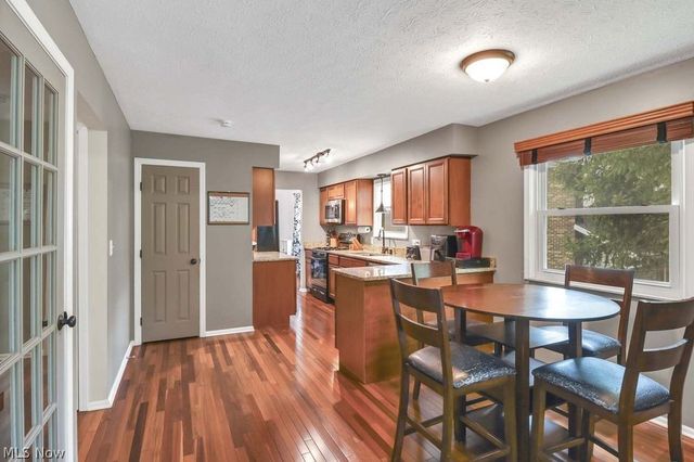 5782 Holland Drive, Hudson, OH 44236