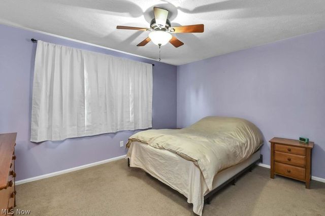 5782 Holland Drive, Hudson, OH 44236