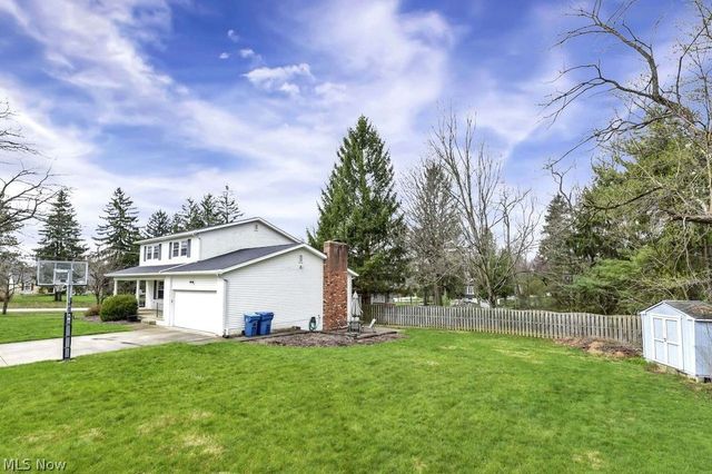 5782 Holland Drive, Hudson, OH 44236