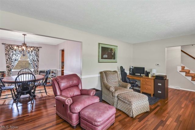 5782 Holland Drive, Hudson, OH 44236