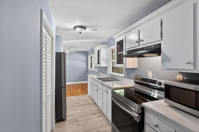 1516 Westway Drive, Charleston, SC 29412