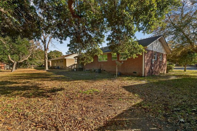 1516 Westway Drive, Charleston, SC 29412