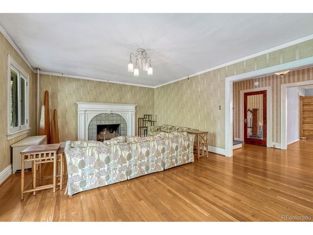 724 N Corona St, Denver, CO 80218