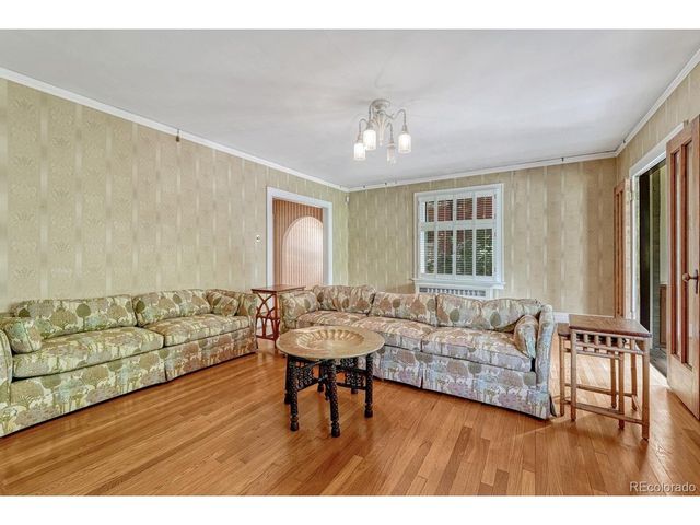 724 N Corona St, Denver, CO 80218
