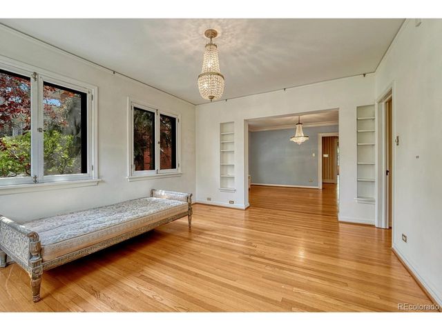 724 N Corona St, Denver, CO 80218