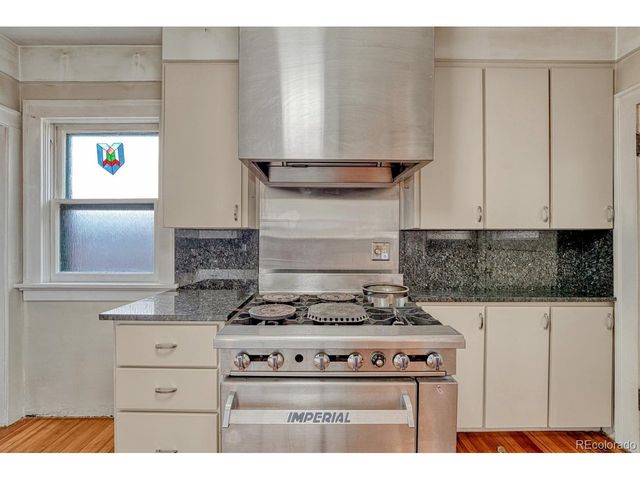 724 N Corona St, Denver, CO 80218