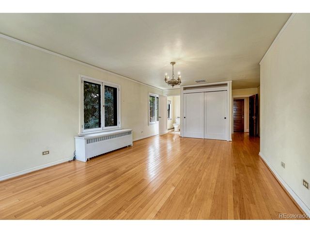 724 N Corona St, Denver, CO 80218