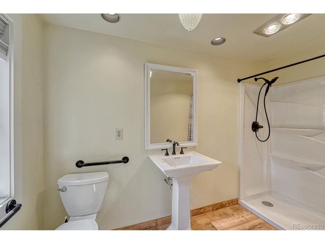 724 N Corona St, Denver, CO 80218