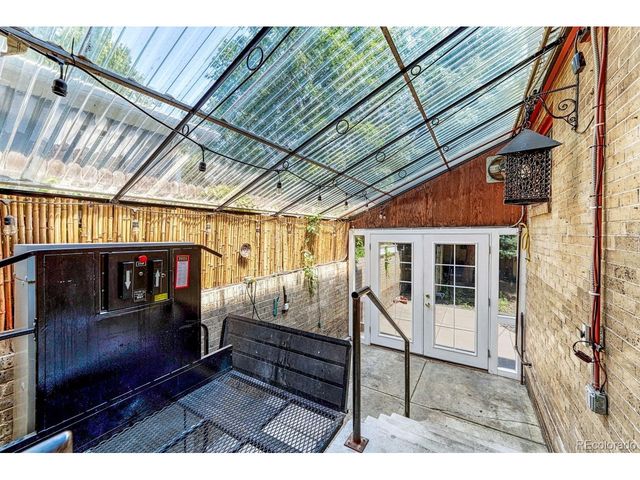 724 N Corona St, Denver, CO 80218