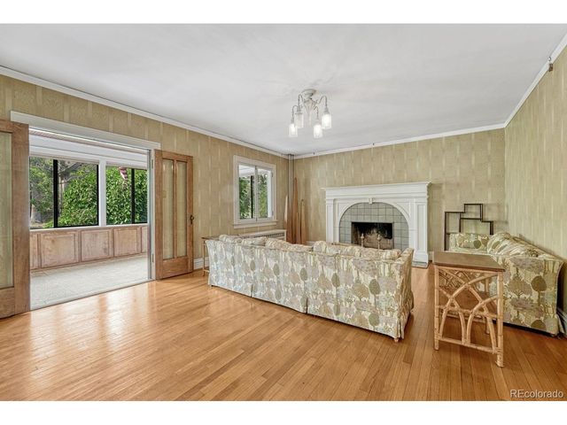 724 N Corona St, Denver, CO 80218