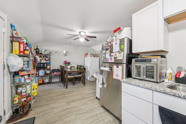 527 6th Avenue NW, Faribault, MN 55021