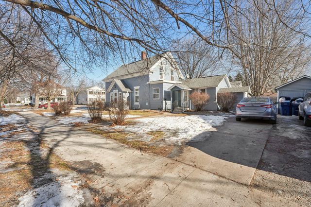 527 6th Avenue NW, Faribault, MN 55021