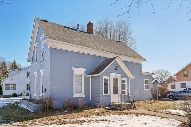 527 6th Avenue NW, Faribault, MN 55021