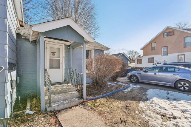 527 6th Avenue NW, Faribault, MN 55021