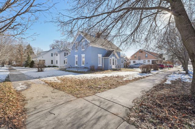 527 6th Avenue NW, Faribault, MN 55021