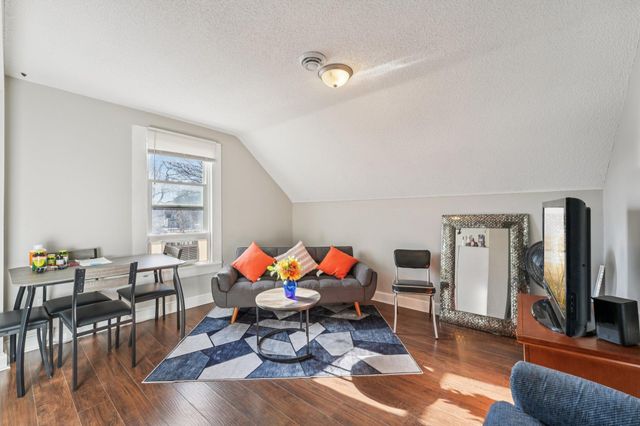 527 6th Avenue NW, Faribault, MN 55021