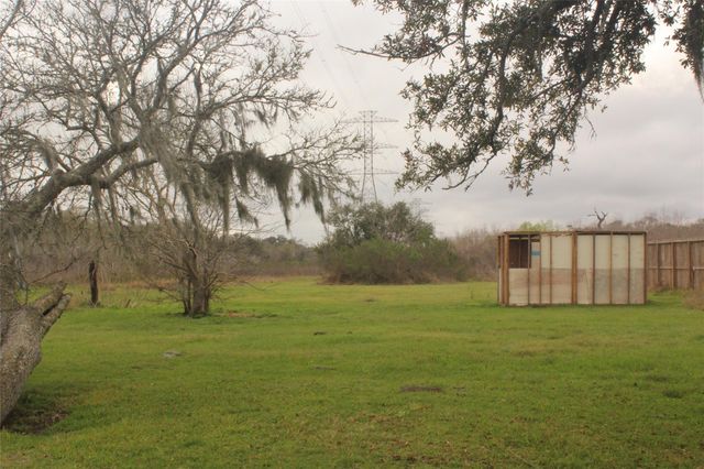 6377 County Road 659, Brazoria, TX 77422