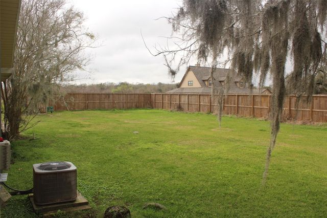 6377 County Road 659, Brazoria, TX 77422