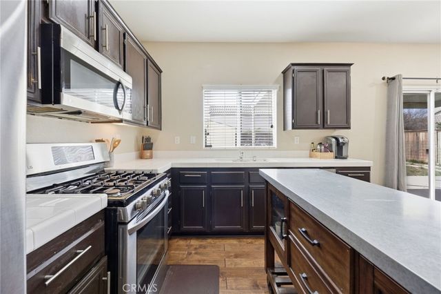 3236 Mariposa Way, Perris, CA 92571