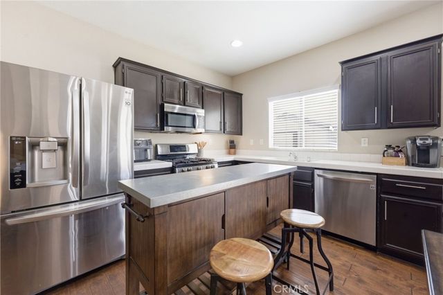 3236 Mariposa Way, Perris, CA 92571