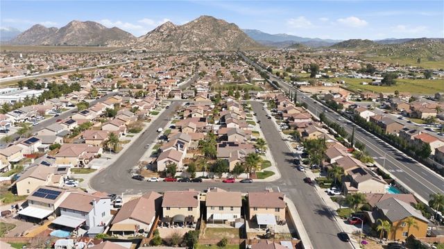 3236 Mariposa Way, Perris, CA 92571