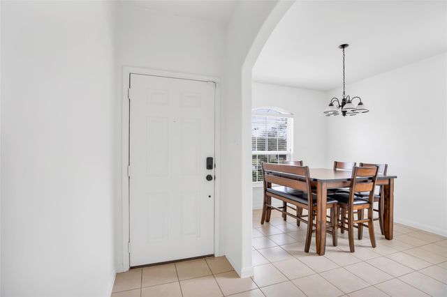 2630 Tracy Lane, Highlands, TX 77562