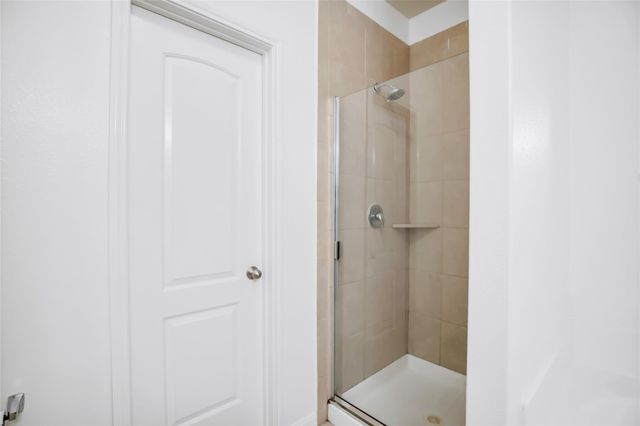 2630 Tracy Lane, Highlands, TX 77562